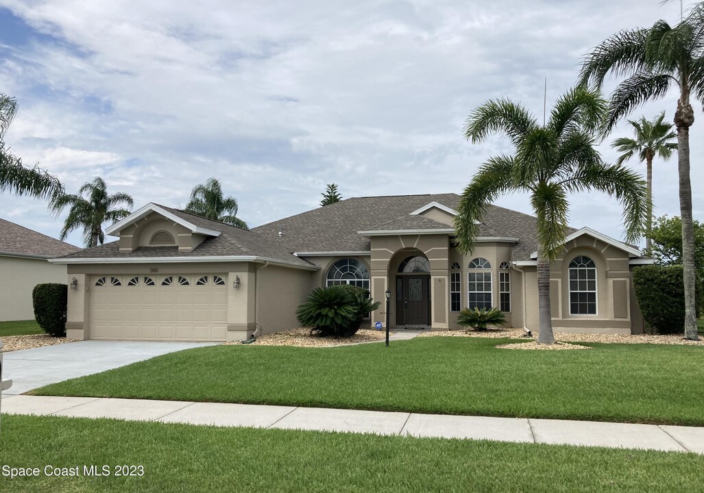 986 Fostoria Dr in Melbourne, FL - Building Photo