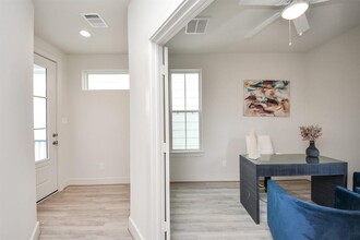 5211 Burress Springs Ln in Houston, TX - Building Photo - Building Photo