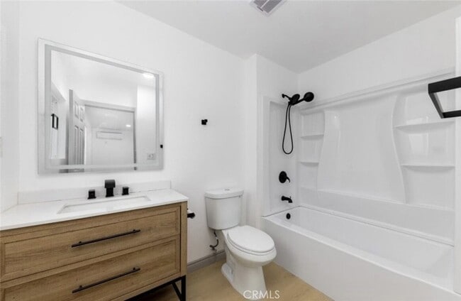 10 W Trafford St, Unit 718307 in Long Beach, CA - Building Photo - Building Photo