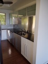 6465 Kanan Dume Rd, Unit na in Malibu, CA - Building Photo