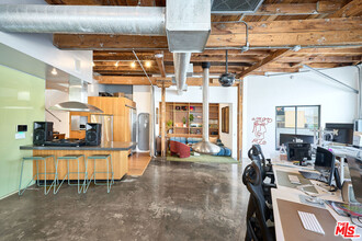 122 Mildred Ave in Los Angeles, CA - Building Photo - Building Photo