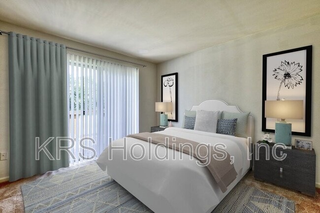 property at 7722 Colonial Point Ln