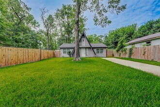 408 Commanche Rd in Montgomery, TX - Building Photo - Building Photo