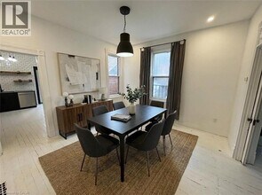 164 Catharine St N in Hamilton, ON - Building Photo - Building Photo