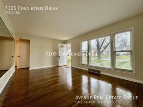 7105 Circleview Dr in St. Louis, MO - Building Photo - Building Photo