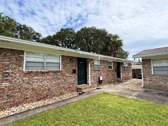 property at 715 Greenwood St