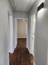 7919 Scanlock St photo'