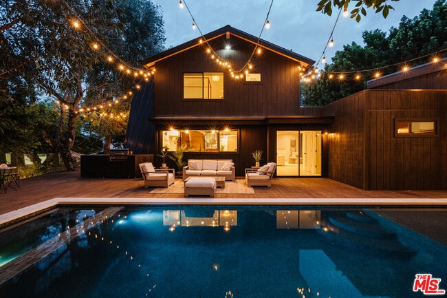 property at 4173 Sunswept Dr