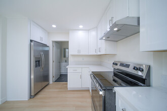 206 W Broadbent Dr in Riverside, CA - Building Photo - Building Photo