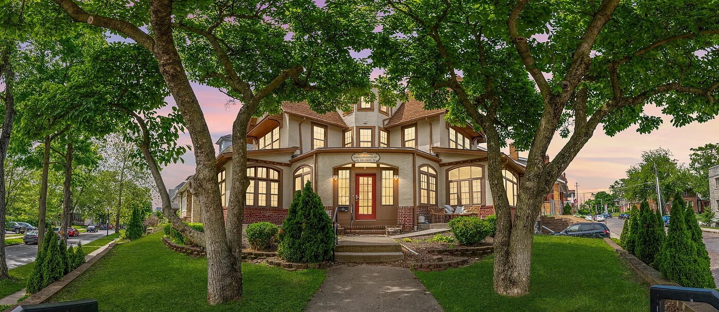 Hometeam Properties in Columbus, OH - Building Photo