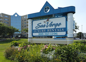 Sea Verge in Long Branch, NJ - Foto de edificio - Building Photo