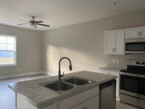 362 South Stingray Lane in Sneads Ferry, NC - Building Photo - Building Photo