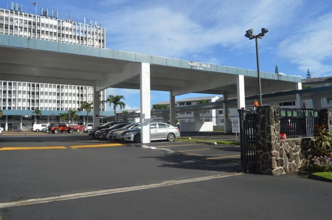 46-283-283 Kahuhipa St in Kaneohe, HI - Foto de edificio - Building Photo