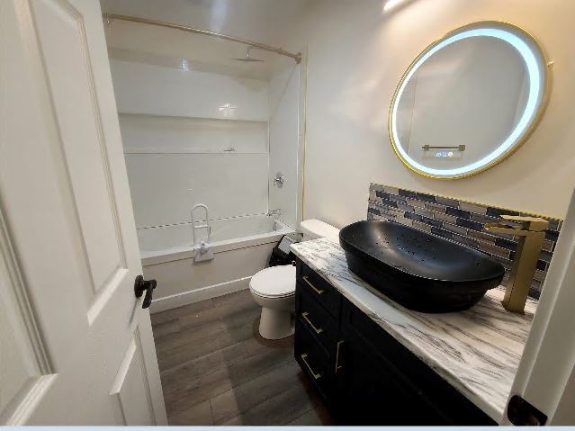 16 Shaw Cl in Red Deer, AB - Building Photo - Building Photo