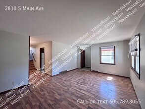 2810 S Main Ave in Sioux Falls, SD - Building Photo - Building Photo