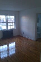 2576 Albany St, Unit A1 in Schenectady, NY - Building Photo - Building Photo