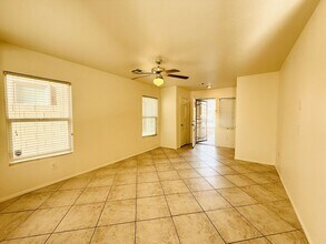 4209 Great Egret Ln in North Las Vegas, NV - Building Photo - Building Photo