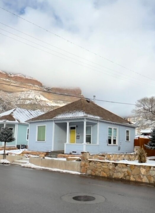 64 N Main St in Helper, UT - Building Photo