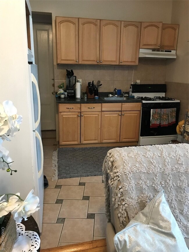 36 South St in Goshen, NY - Building Photo - Building Photo