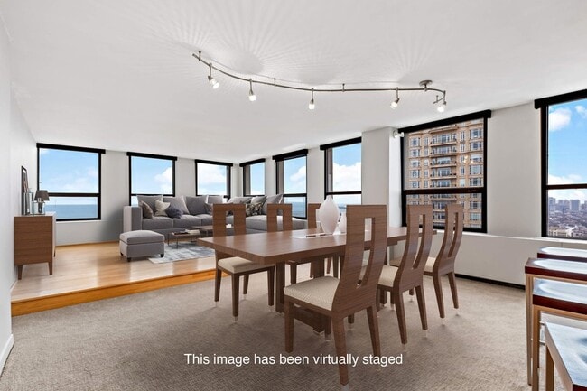 2626 N Lakeview Ave, Unit 3808 in Chicago, IL - Building Photo - Building Photo