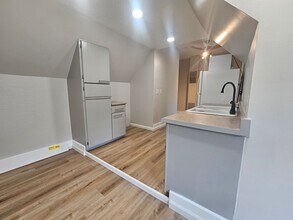 876 Washington St in Traverse City, MI - Building Photo - Building Photo