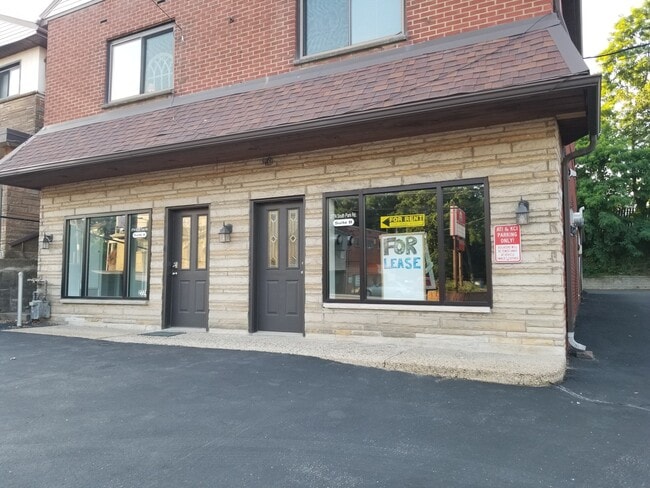 2774 S Park Rd, Unit Right Looking