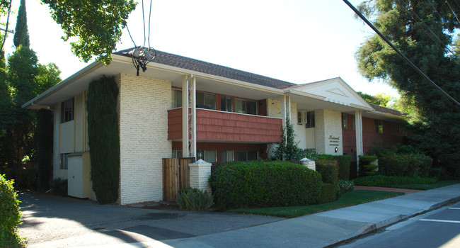 Redwood Patio Apartments in Lafayette, CA - Building Photo - Building Photo