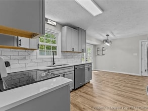662 Glenola St in Fayetteville, NC - Building Photo - Building Photo