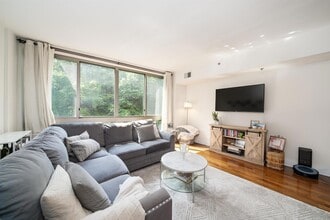 800 Jackson St in Hoboken, NJ - Building Photo - Building Photo