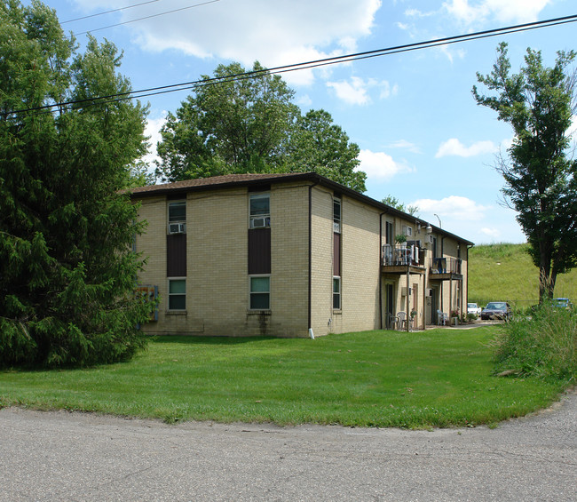 249-271 Folsom St in Warren, OH - Foto de edificio - Building Photo