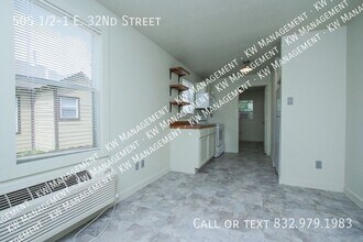 120 1/2-505 1/1 E 32nd St in Houston, TX - Building Photo - Building Photo