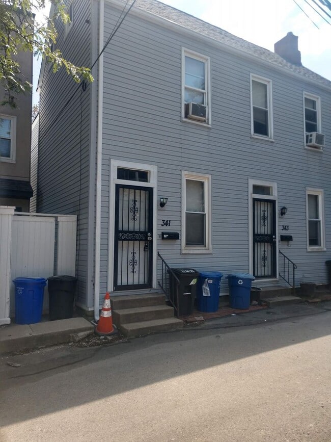 341-343 Rennig St in Pittsburgh, PA - Building Photo - Building Photo