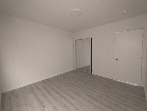 106 S Sunol Dr, Unit #0.5 in Los Angeles, CA - Foto de edificio - Building Photo