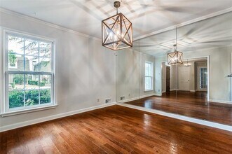 3721 Granada Ave in Dallas, TX - Building Photo - Building Photo