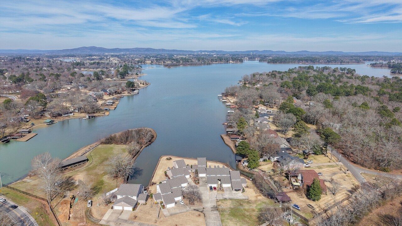 115 Mt Carmel Rd in Hot Springs National Park, AR - Building Photo