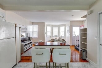 27 Thames St in Newport, RI - Building Photo - Building Photo