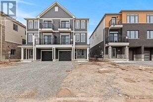 62 Pogie Dr in Welland, ON - Building Photo