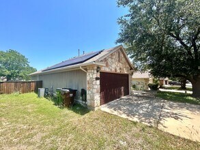 1606 Sundance Dr in Round Rock, TX - Building Photo - Building Photo