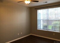 624 Bristol Village Dr photo'