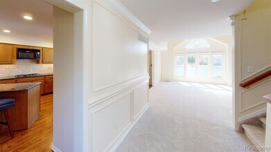 18182 Blue Heron Dr in Northville, MI - Building Photo - Building Photo