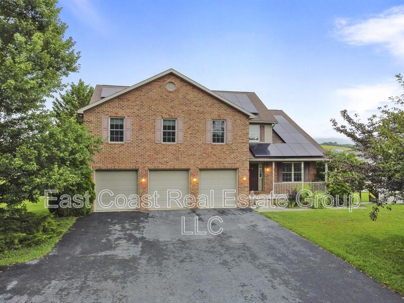 8693 Stottlemyer Rd in Waynesboro, PA - Building Photo