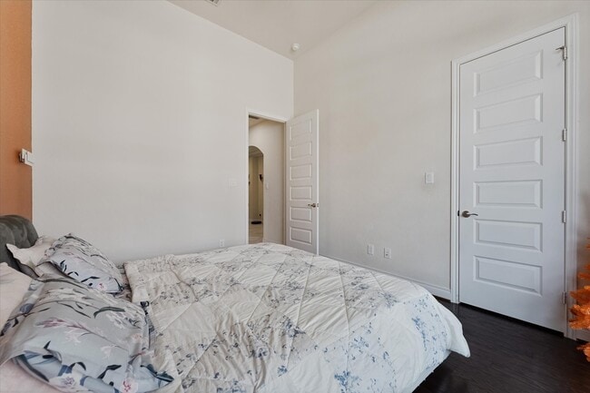 property at 28216 Beckwood Dr