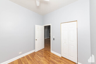 3300 N Racine Ave, Unit #2 in Chicago, IL - Building Photo - Building Photo