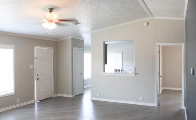 516 Stafford Springs Ave in Stafford, TX - Building Photo - Building Photo