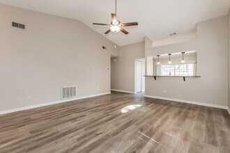 2608 Shilo Ct in Valrico, FL - Foto de edificio - Building Photo