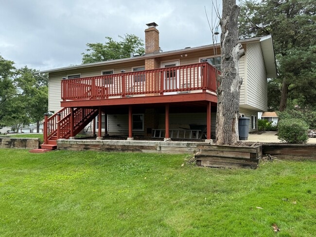2N470 Lloyd Ave in Lombard, IL - Building Photo - Building Photo