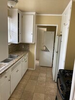 1526 E Wilson Ave, Unit Detached House in Glendale, CA - Building Photo