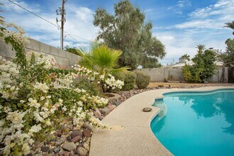 1106 E Balboa Dr in Tempe, AZ - Building Photo - Building Photo