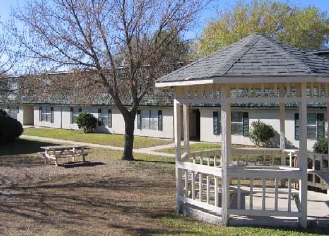 Singing Wind Apartments in Kerrville, TX - Foto de edificio - Building Photo