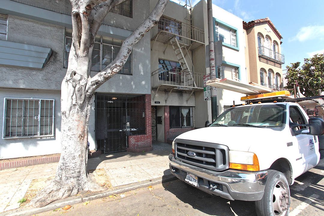 1016 Potrero Avenue in San Francisco, CA - Building Photo